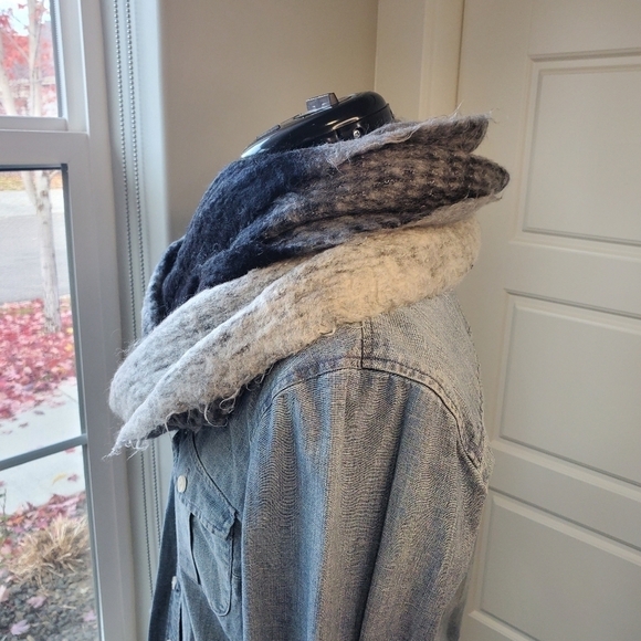 STEVE MADDEN OVERSIZE INFINITY SCARF MIXED PRINT BLACK CHARCOAL GREY WOMEN OS - Picture 3 of 12